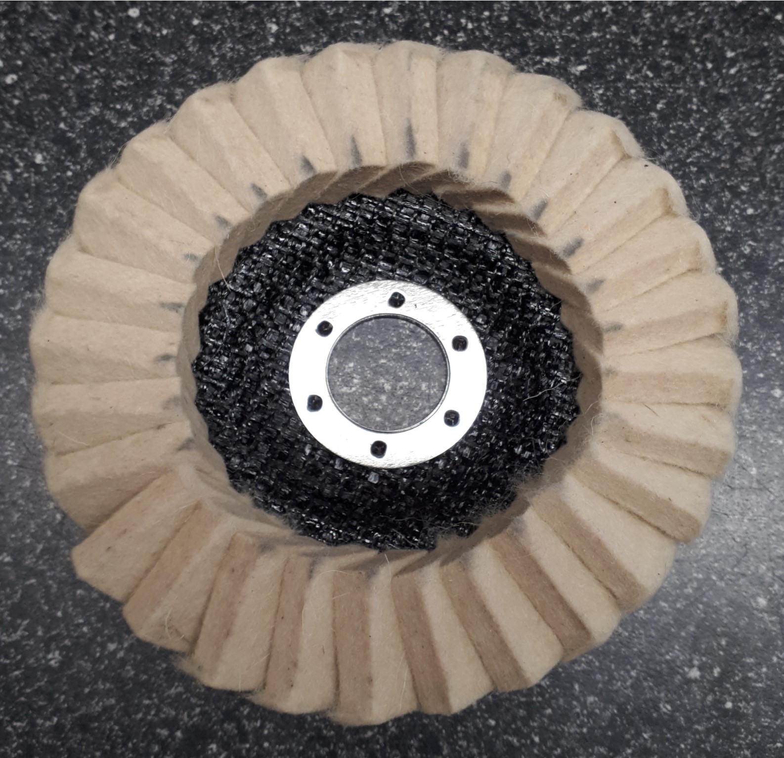 115mm-x-22mm-felt-flap-disc-1.jpg